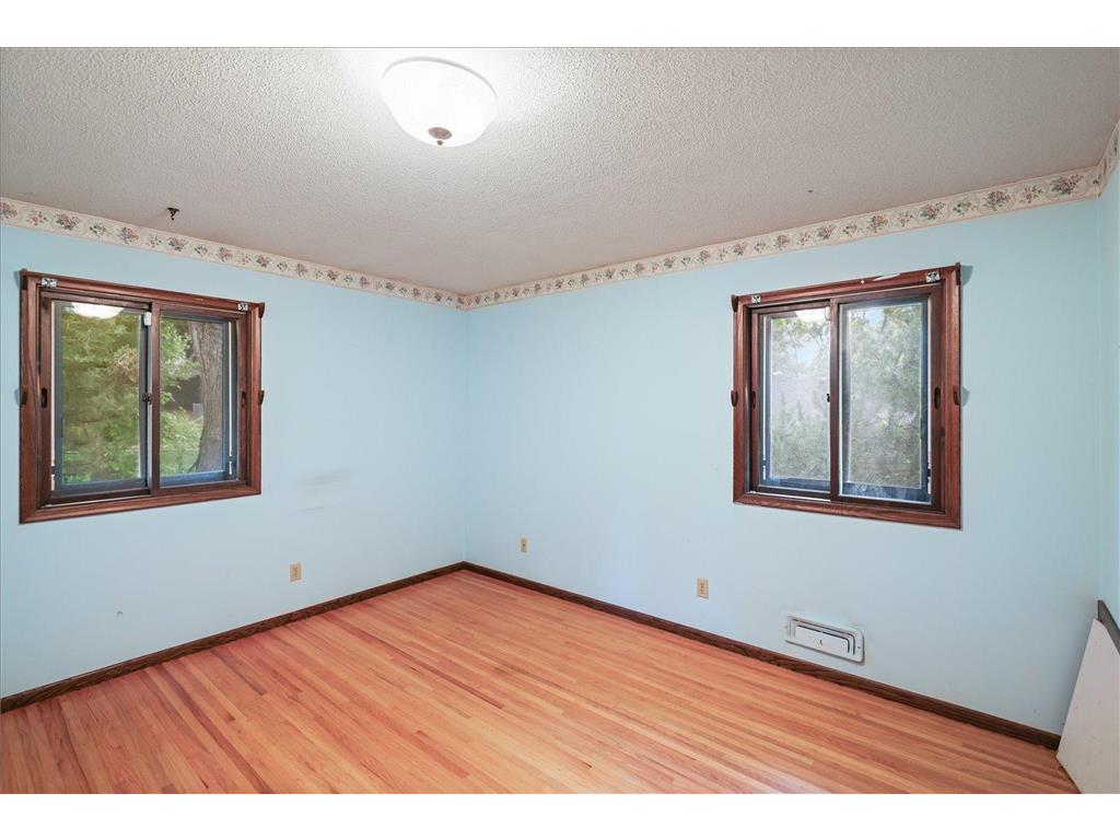 13009 Lakeview Drive Burnsville MN 55337 7090083 image6