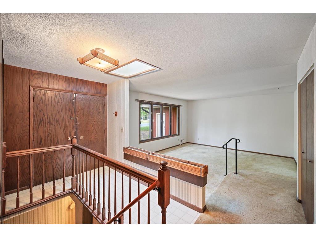 13009 Lakeview Drive Burnsville MN 55337 7090083 image8