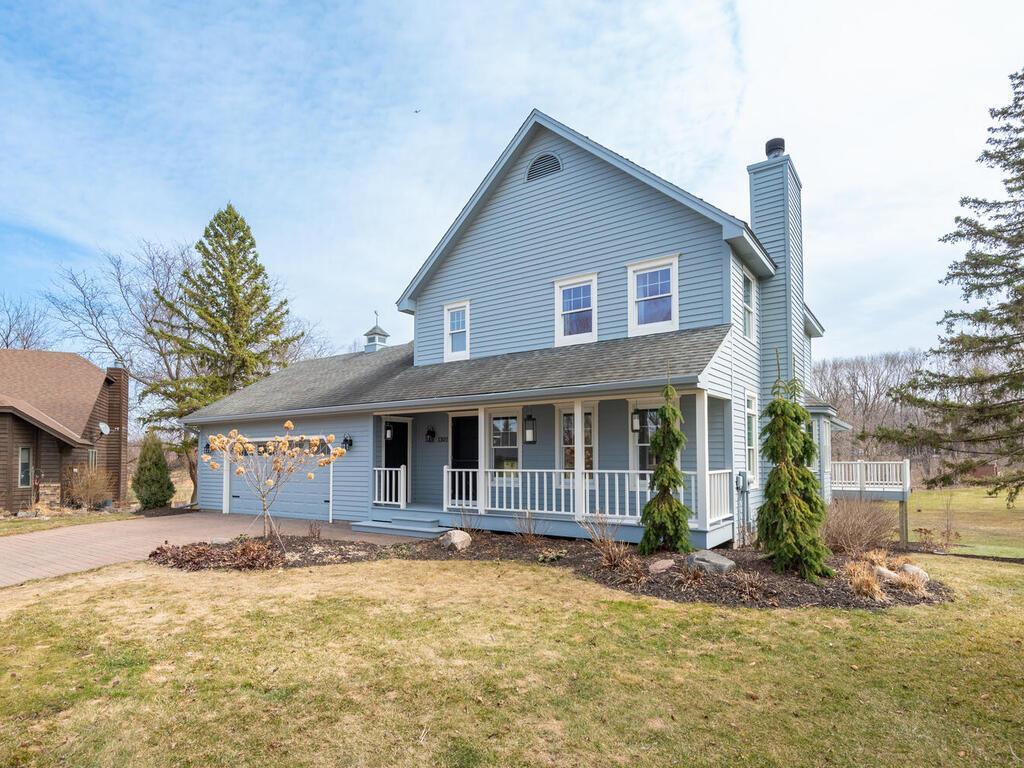 1301 Courtland E Waconia MN 55387 7027335 image1