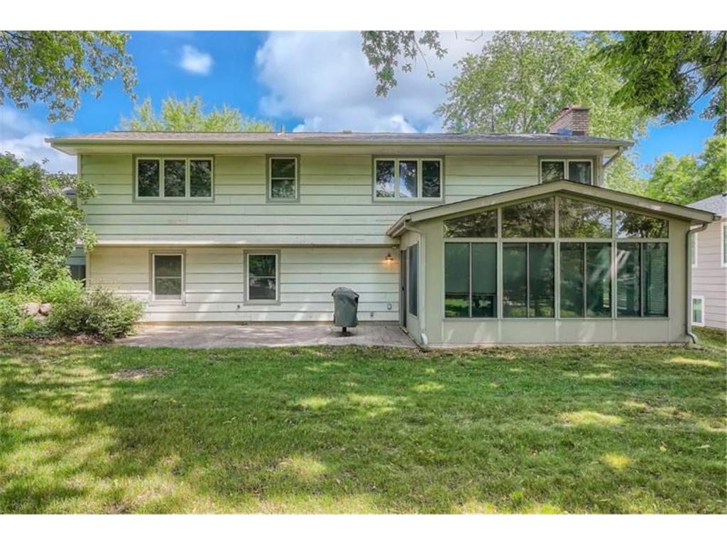 1301 E 131st Street Burnsville MN 55337 6462102 image1