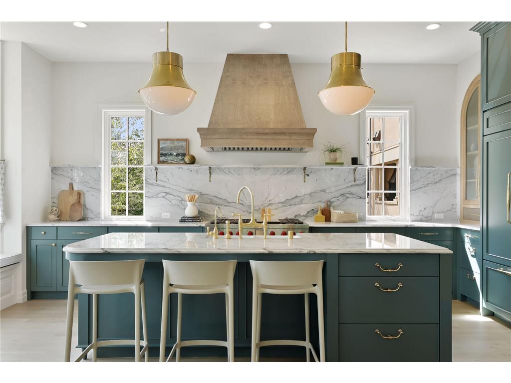 1301 Mount Curve Avenue Minneapolis MN 55403 6268208 image1