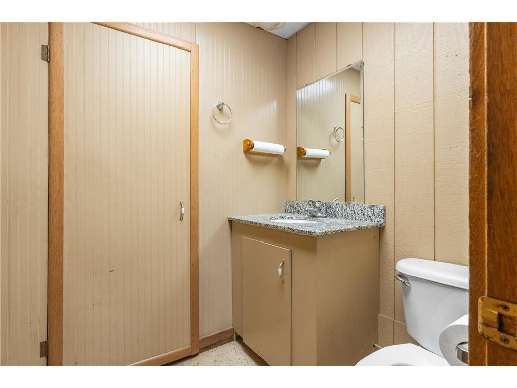 1301 N Nokomis NE Alexandria MN 56308 6817606 image20