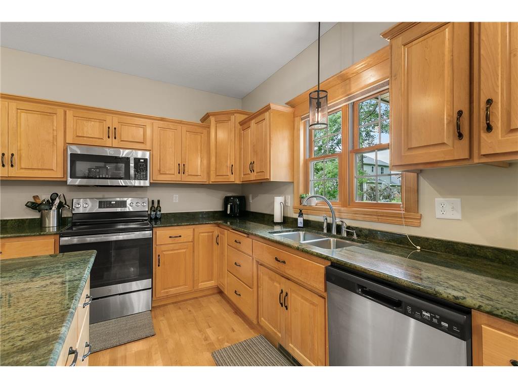 1301 Pondview Lane Saint Joseph MN 56374 7069100 image16
