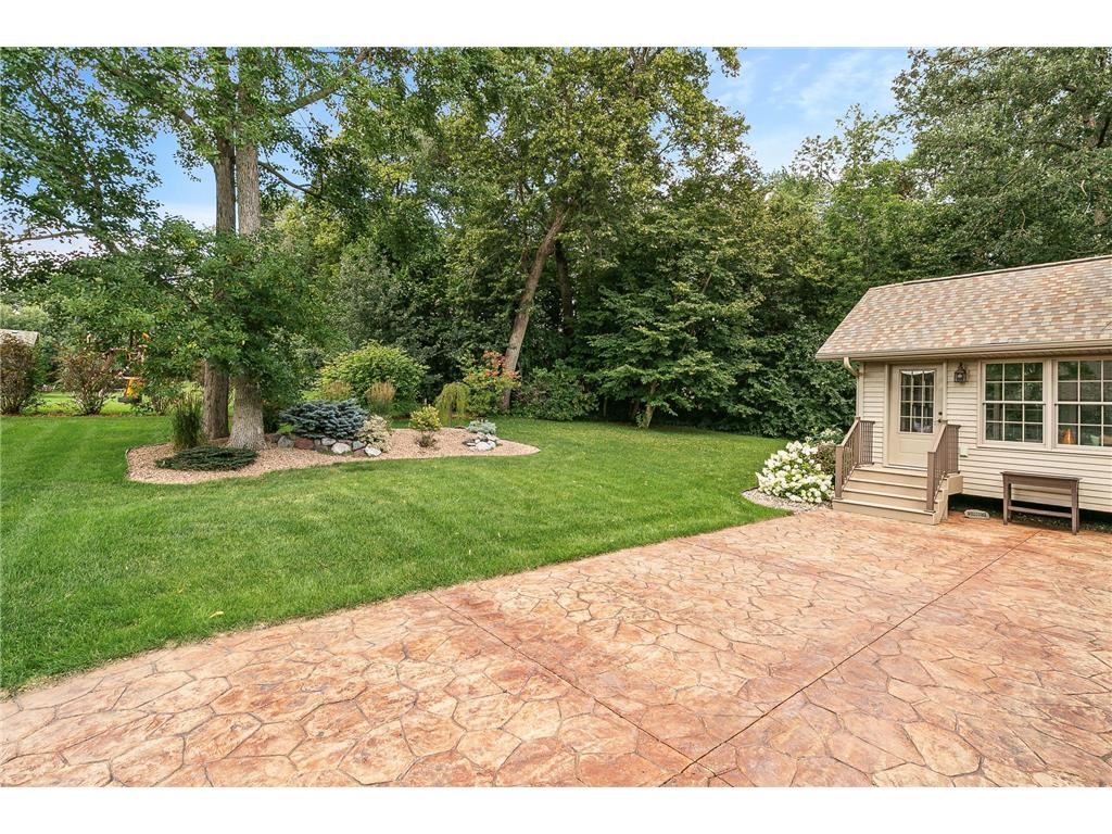 1301 Pondview Lane Saint Joseph MN 56374 7069100 image22