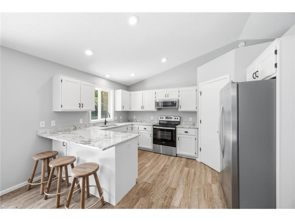 1301 Roberts Road Buffalo MN 55313 7085870 image3