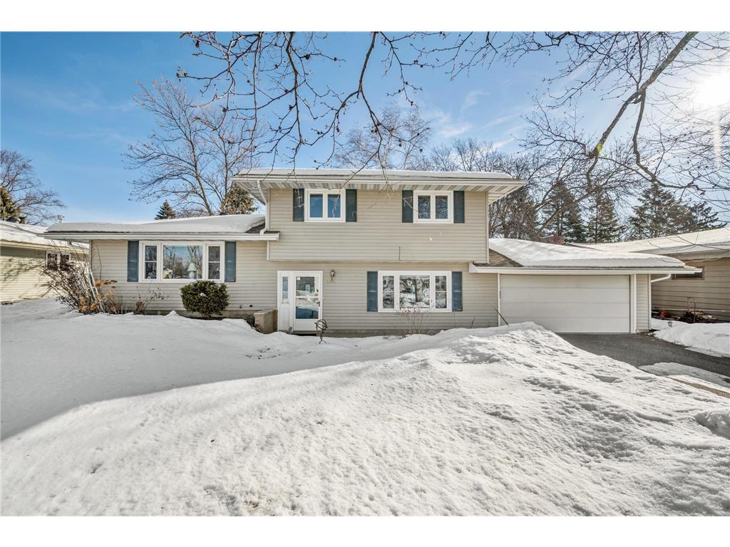 1301 Woodhill Drive Woodbury MN 55125 6349581 image1