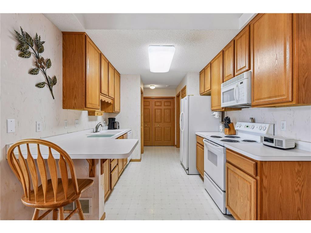 13010 Ulysses Street NE Blaine MN 55434 7065714 image14