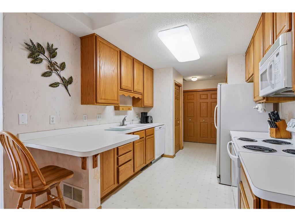 13010 Ulysses Street NE Blaine MN 55434 7065714 image15