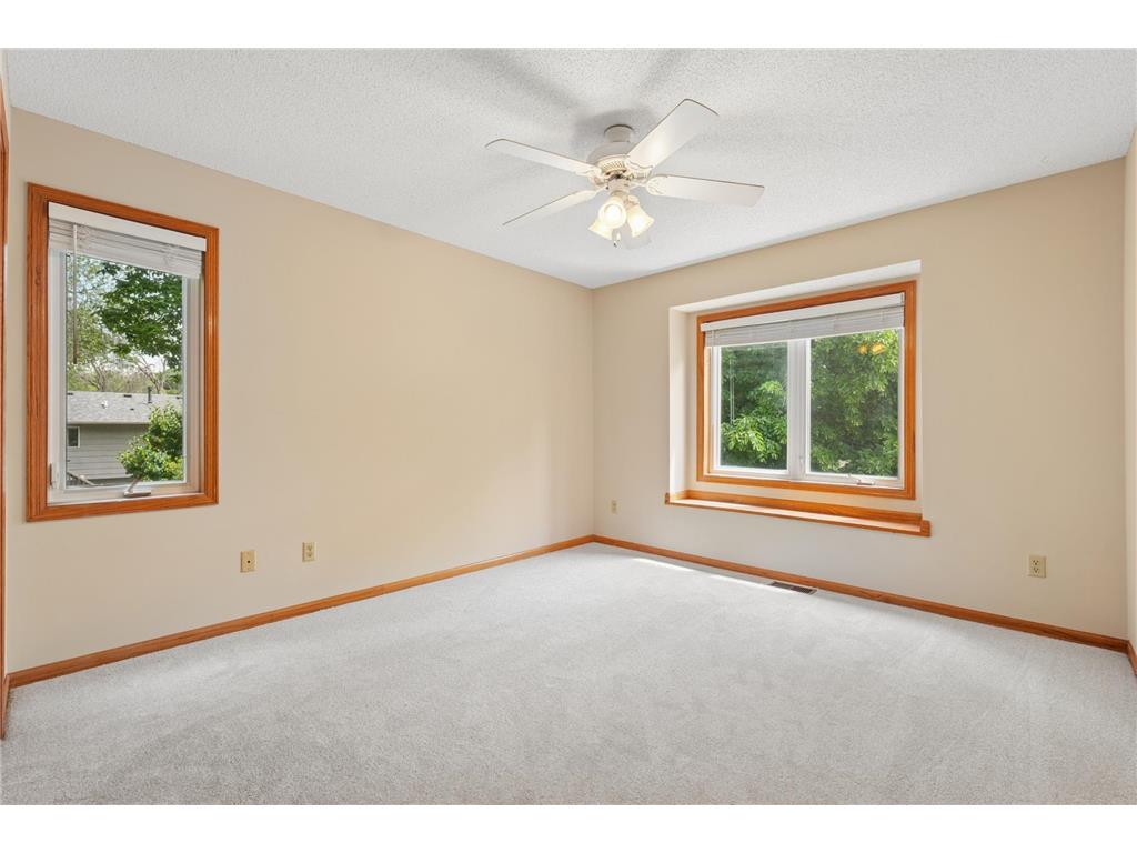13015 Penn Avenue S Burnsville MN 55337 7067177 image16