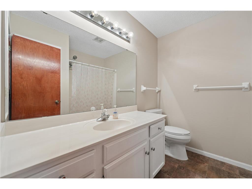 13015 Penn Avenue S Burnsville MN 55337 7067177 image18