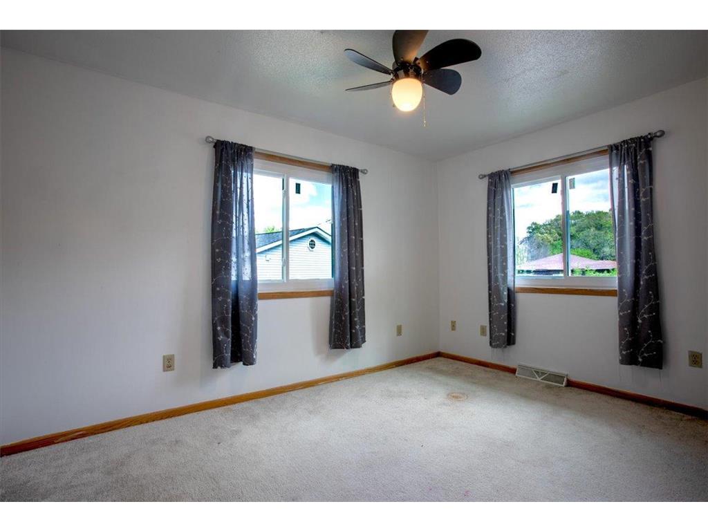 1302 15th Avenue E Menomonie WI 54751 7076696 image22
