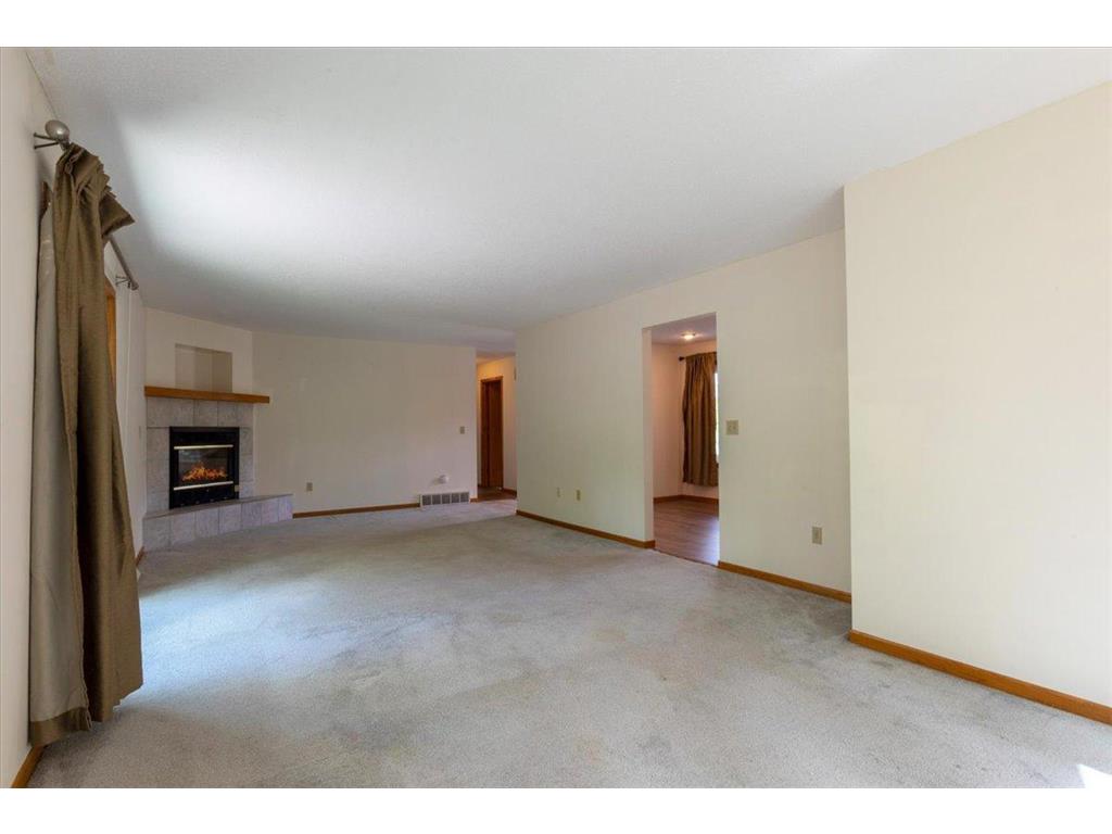 1302 15th Avenue E Menomonie WI 54751 7076696 image32