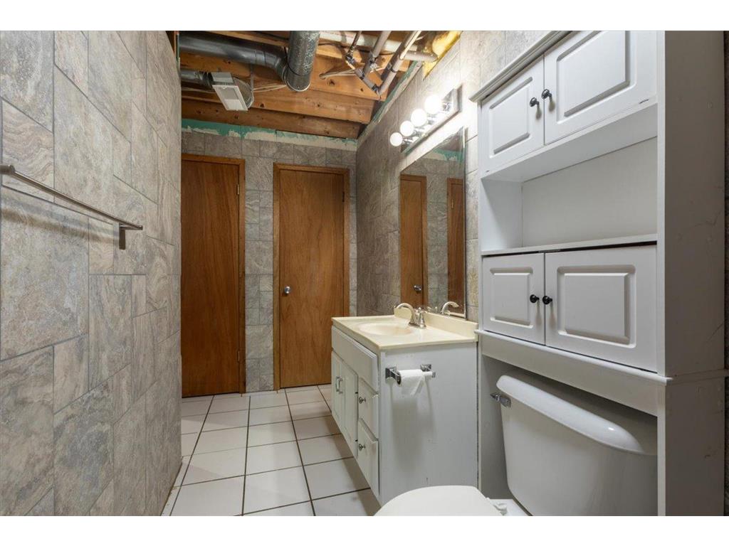 1302 15th Avenue E Menomonie WI 54751 7076696 image47