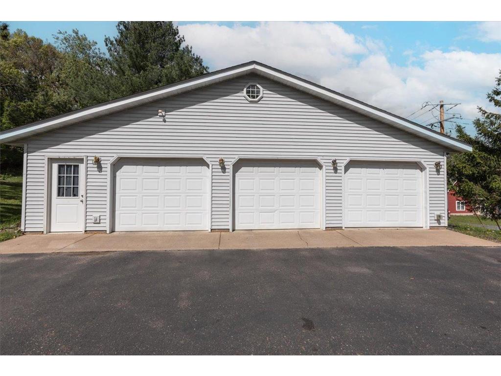1302 15th Avenue E Menomonie WI 54751 7076696 image49