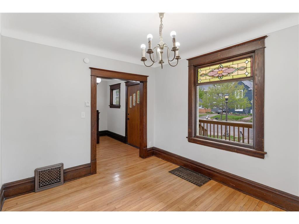 1302 Hewitt Avenue Saint Paul MN 55104 7092251 image3