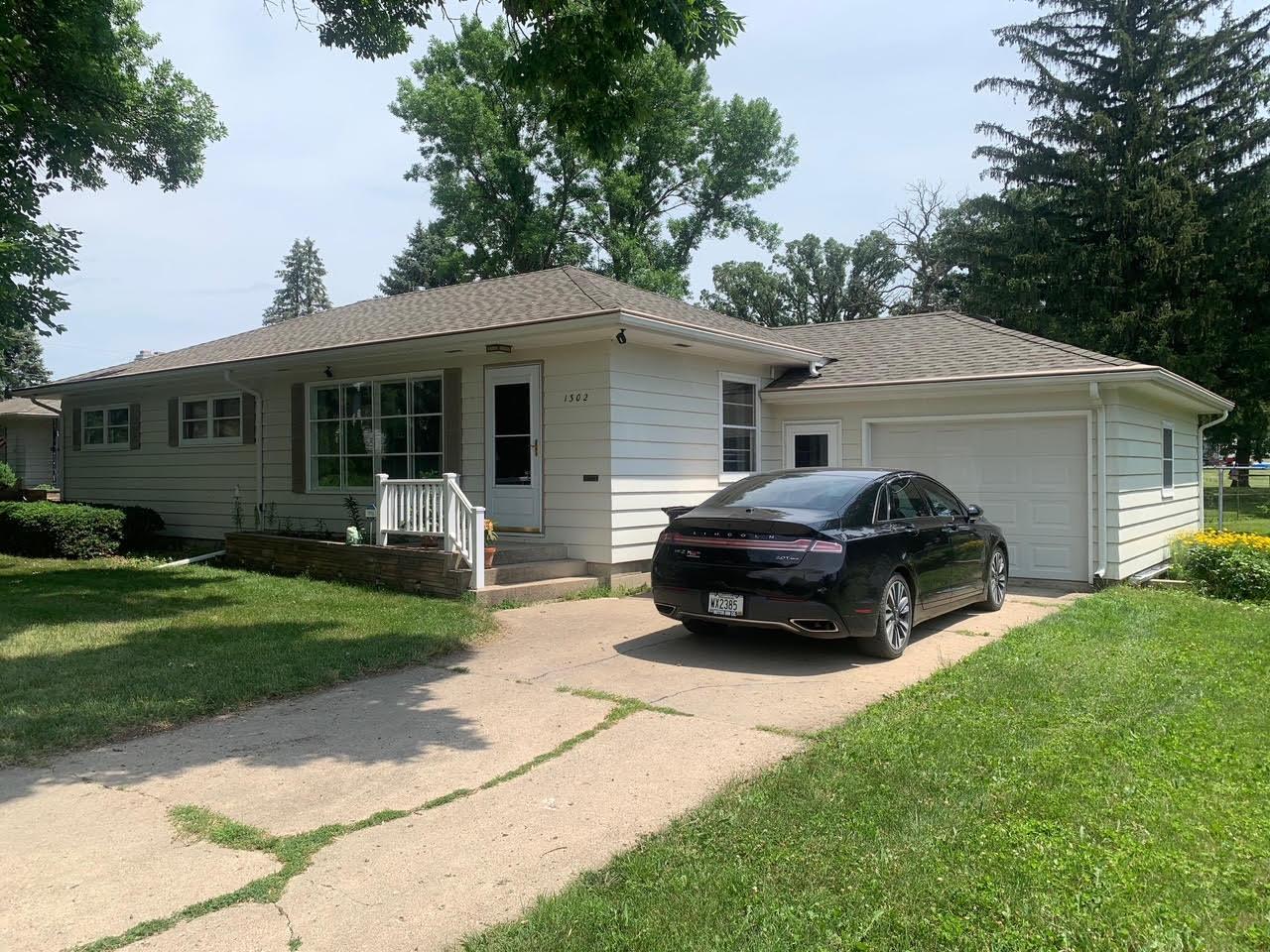 1302 Marie Avenue, Albert Lea, MN 56007 MLS 6021607 Edina Realty