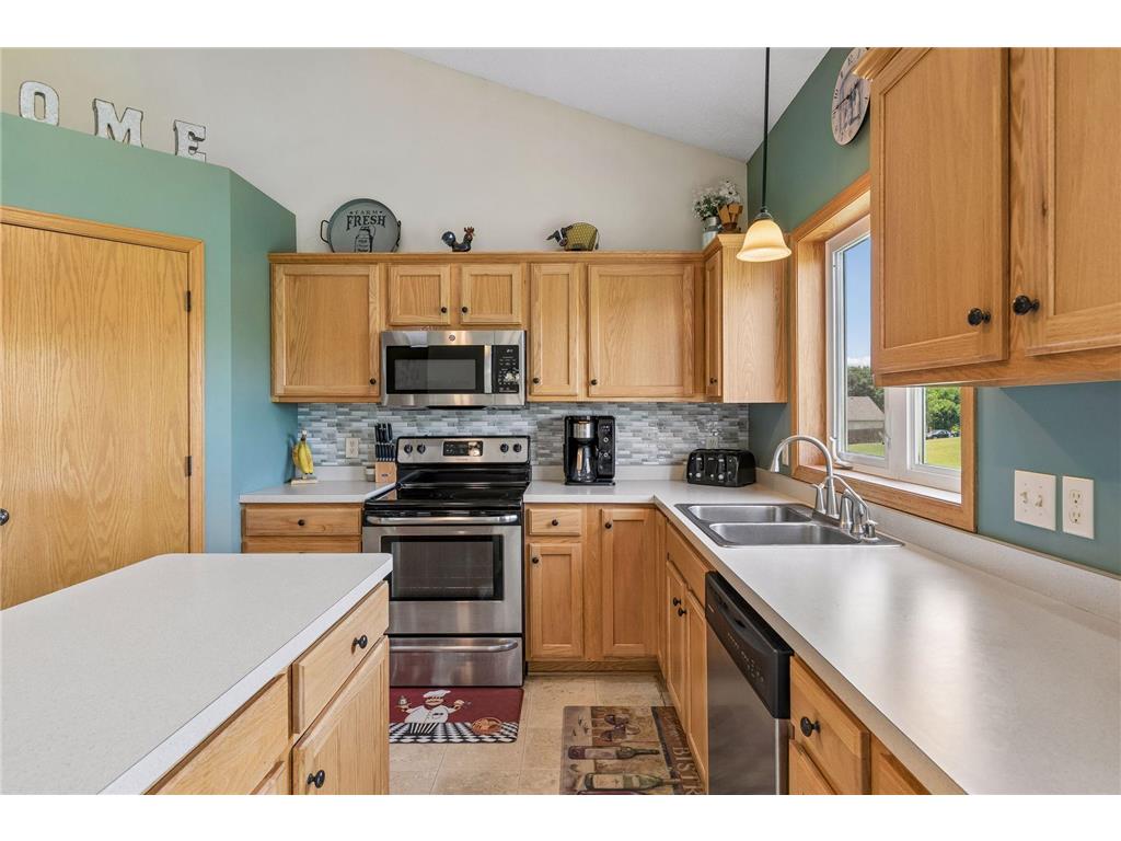 1302 Prairie Street NW Montgomery MN 56069 7103702 image19
