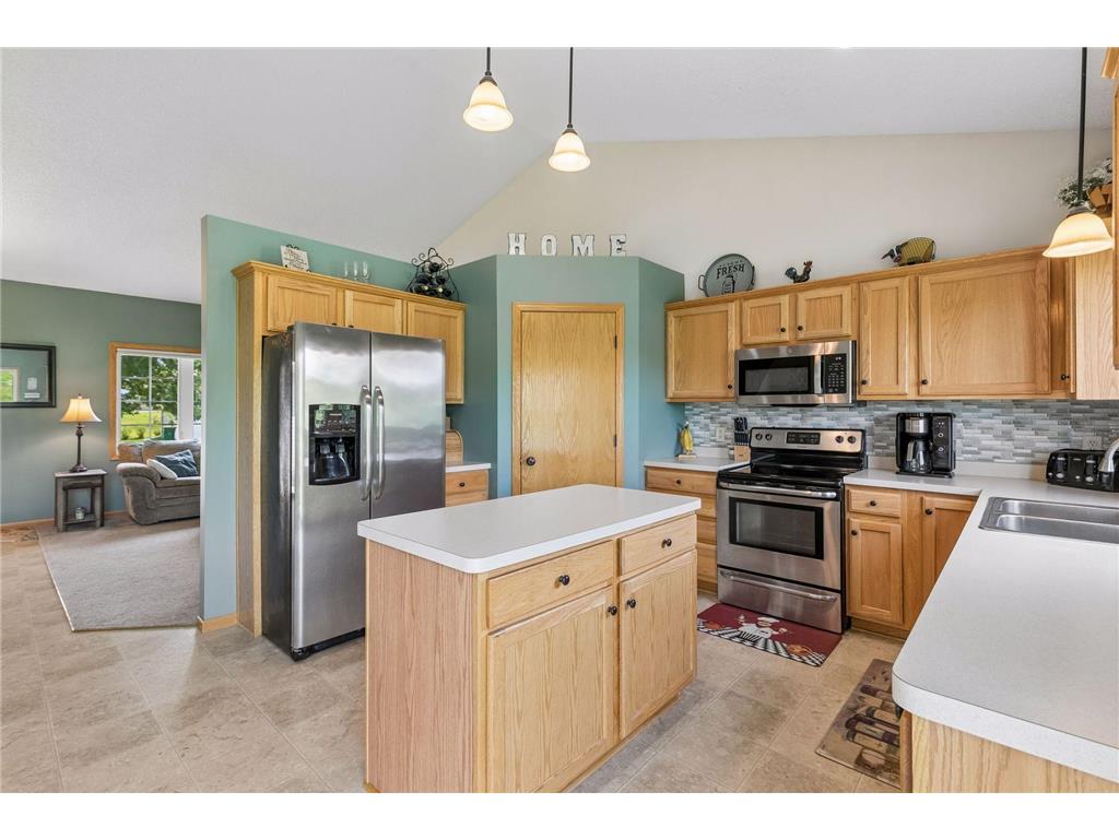 1302 Prairie Street NW Montgomery MN 56069 7103702 image21