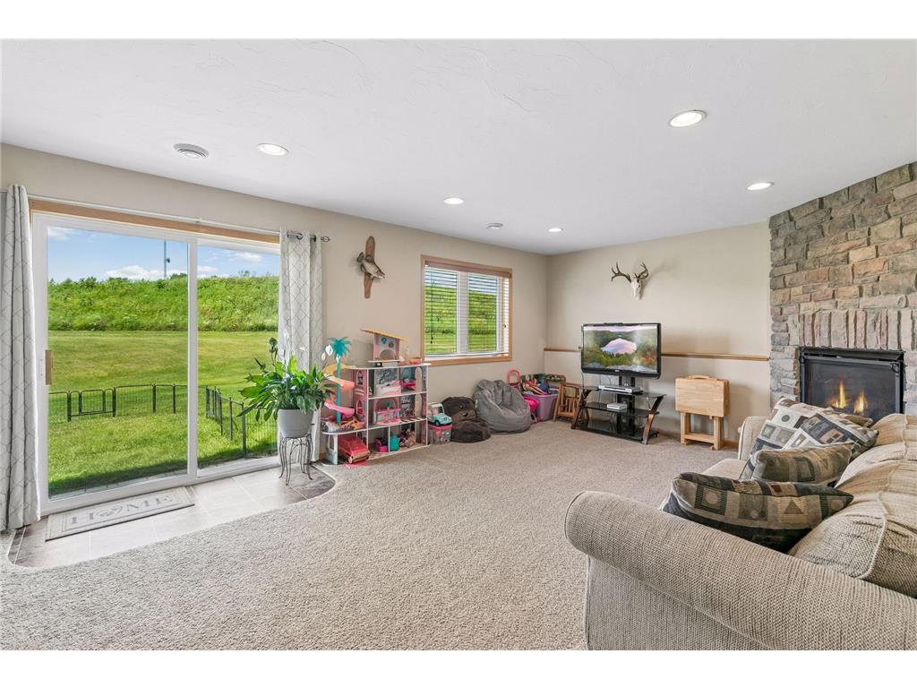 1302 Prairie Street NW Montgomery MN 56069 7103702 image33