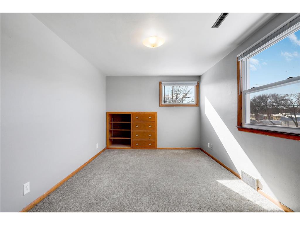 1302 Reaney Avenue Saint Paul MN 55106 7028842 image27