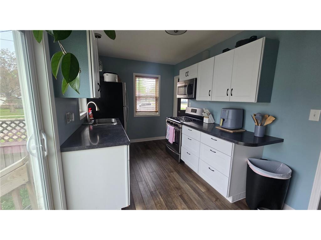 1302 W Clark Street Albert Lea MN 56007 7063101 image14