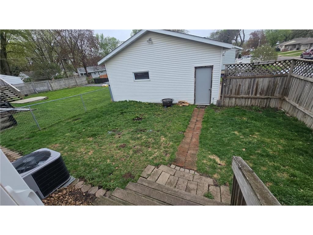 1302 W Clark Street Albert Lea MN 56007 7063101 image28