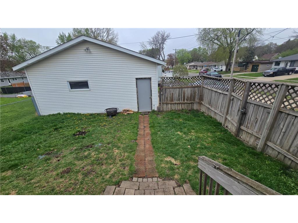 1302 W Clark Street Albert Lea MN 56007 7063101 image29