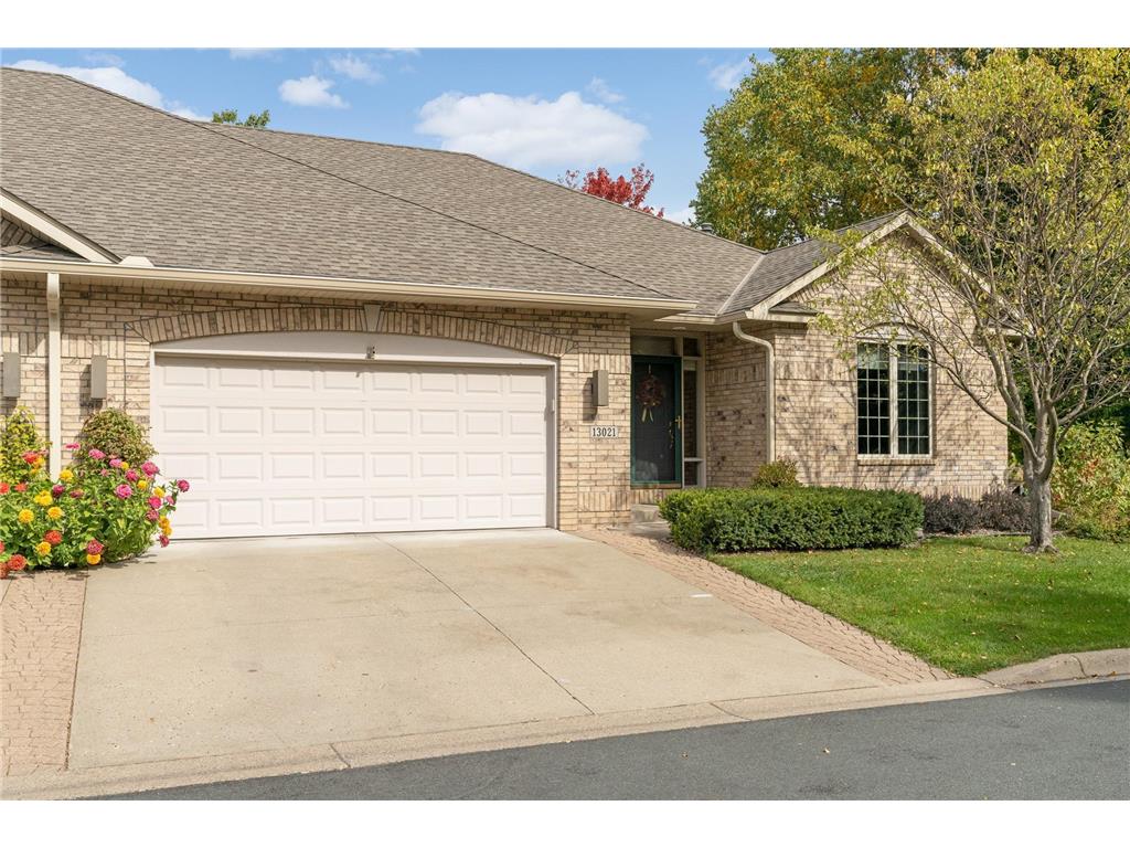 13021 Garvin Brook Lane, Apple Valley, MN, 55124 MLS 6306516 Edina