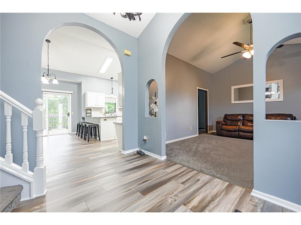 13022 Forest Glen Drive Burnsville MN 55337 6568428 image1