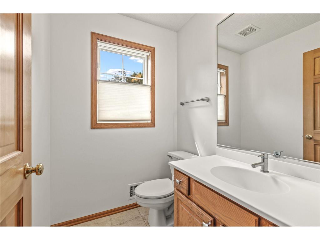 13024 Garrett Lane Apple Valley MN 55124 7096960 image23