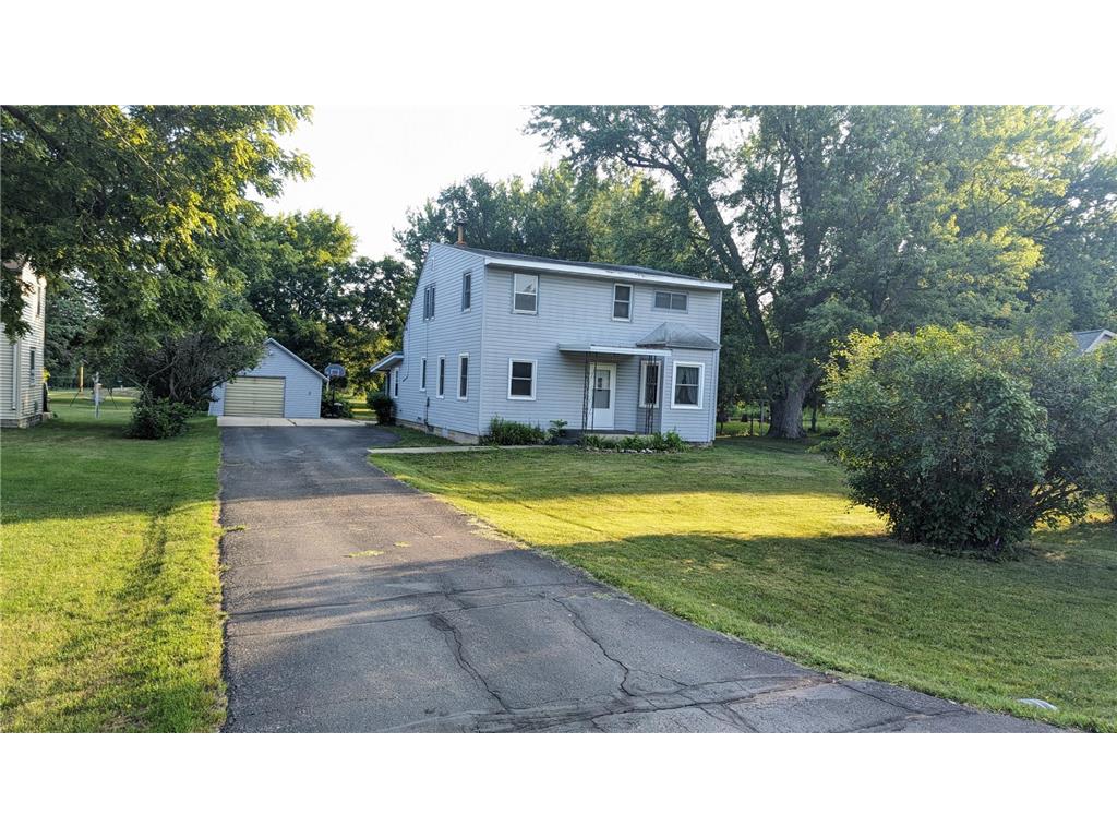 1303 30th Avenue NE Austin MN 55912 6404024 image1