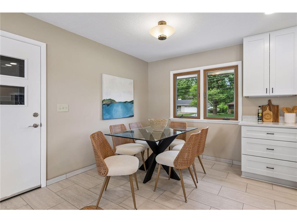 1303 Crystal Lake Road E Burnsville MN 55306 - Crystal 7082969 image14