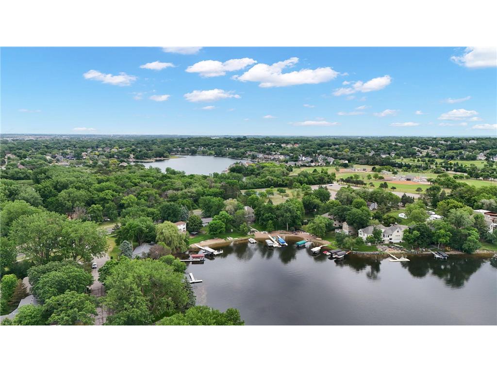 1303 Crystal Lake Road E Burnsville MN 55306 - Crystal 7082969 image2