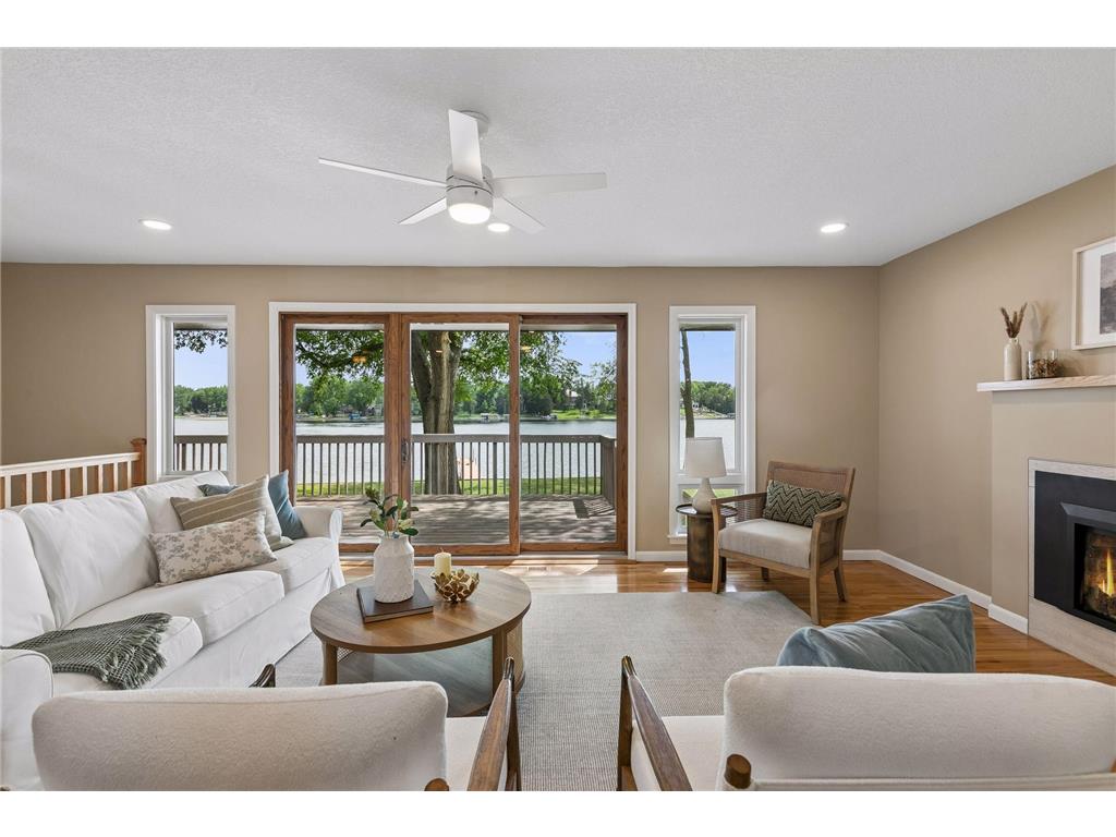 1303 Crystal Lake Road E Burnsville MN 55306 - Crystal 7082969 image22