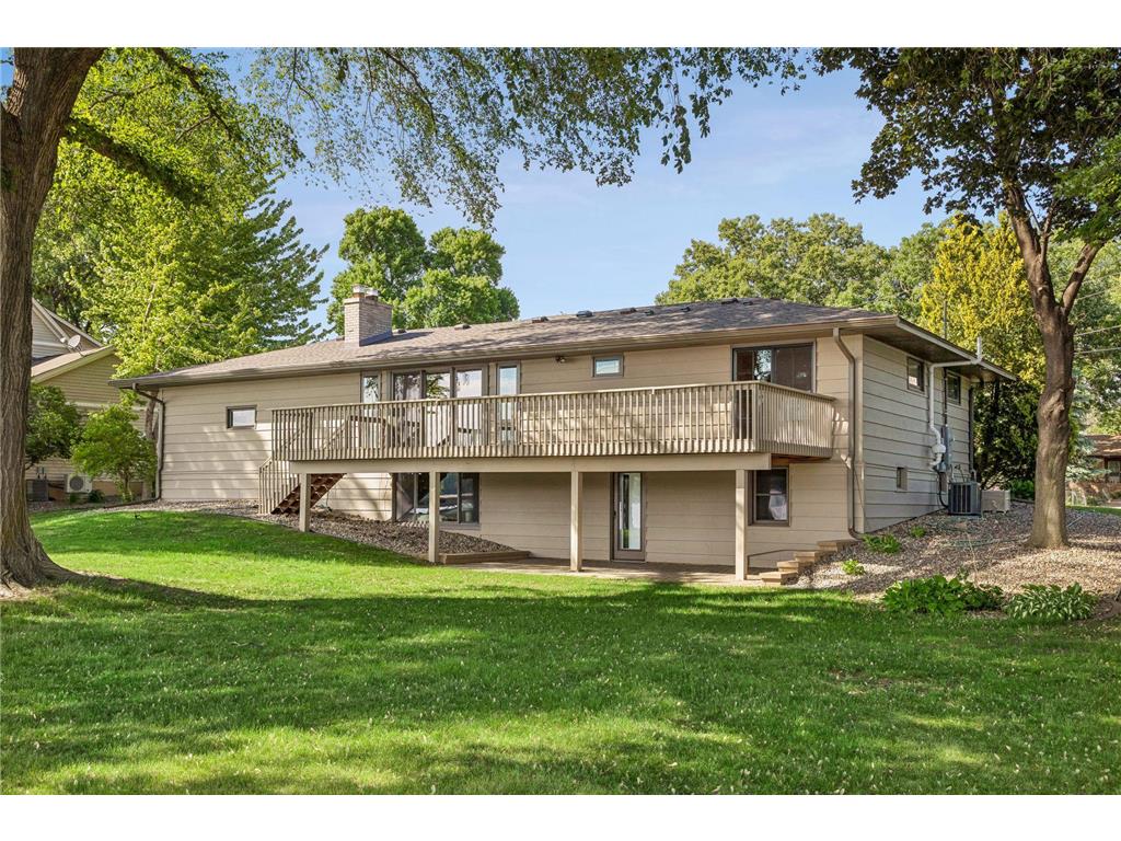 1303 Crystal Lake Road E Burnsville MN 55306 - Crystal 7082969 image47