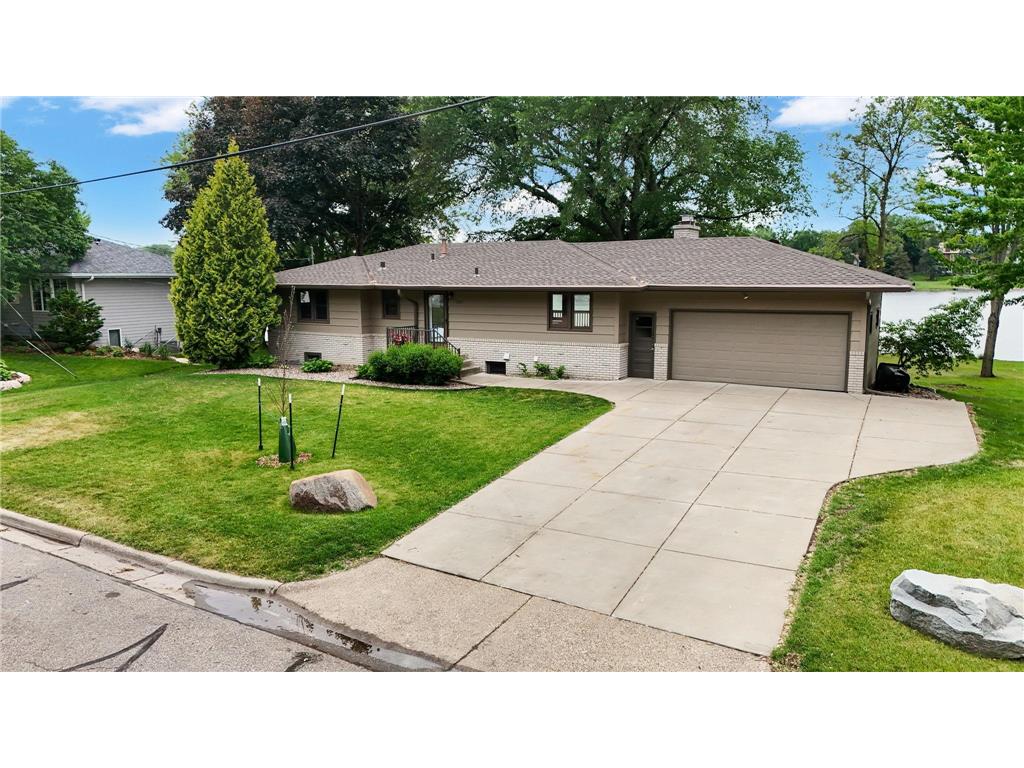 1303 Crystal Lake Road E Burnsville MN 55306 - Crystal 7082969 image55