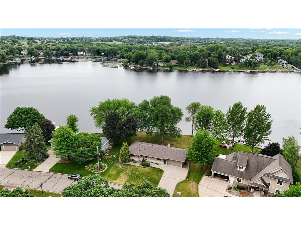 1303 Crystal Lake Road E Burnsville MN 55306 - Crystal 7082969 image58