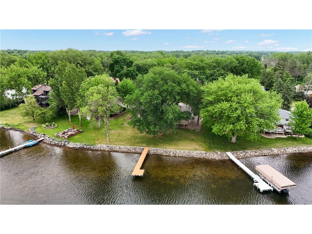 1303 Crystal Lake Road E Burnsville MN 55306 - Crystal 7082969 image59