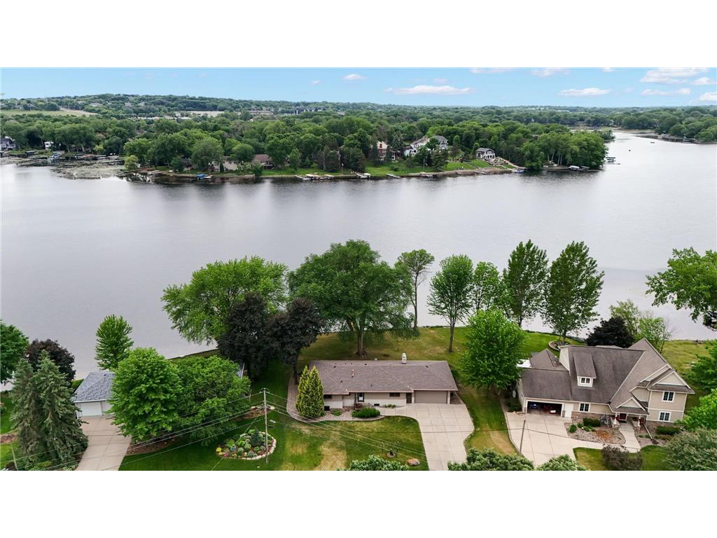1303 Crystal Lake Road E Burnsville MN 55306 - Crystal 7082969 image70