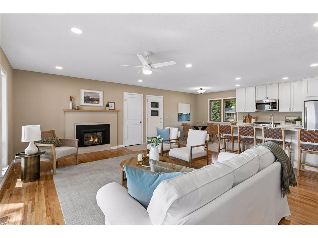 1303 Crystal Lake Road E Burnsville MN 55306 - Crystal 7082969 image79