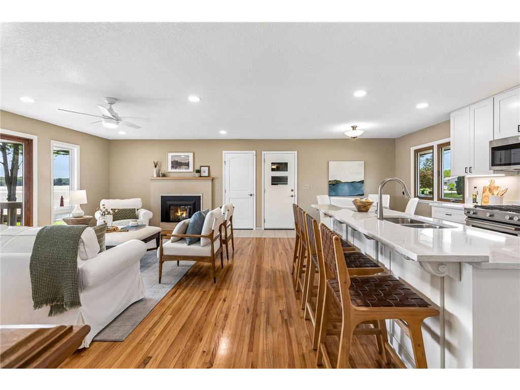 1303 Crystal Lake Road E Burnsville MN 55306 - Crystal 7082969 image8