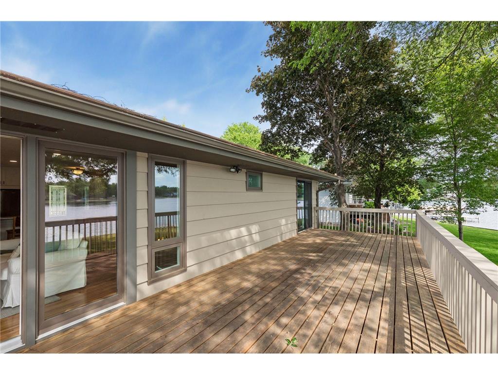 1303 Crystal Lake Road E Burnsville MN 55306 - Crystal 7082969 image83