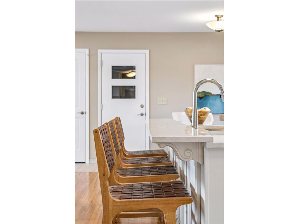 1303 Crystal Lake Road E Burnsville MN 55306 - Crystal 7082969 image9