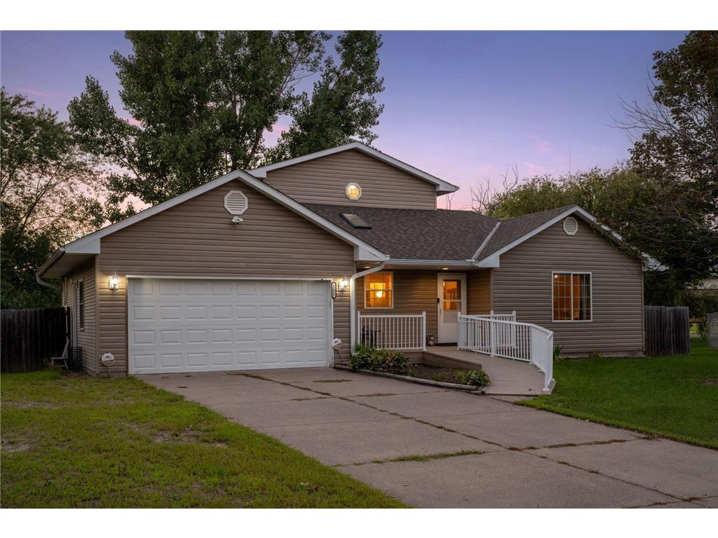 13037 1st Avenue S Zimmerman MN 55398 6419601 image1