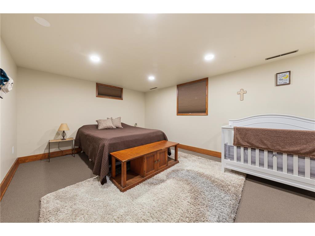 1304 34th Drive NE Austin MN 55912 7076951 image47