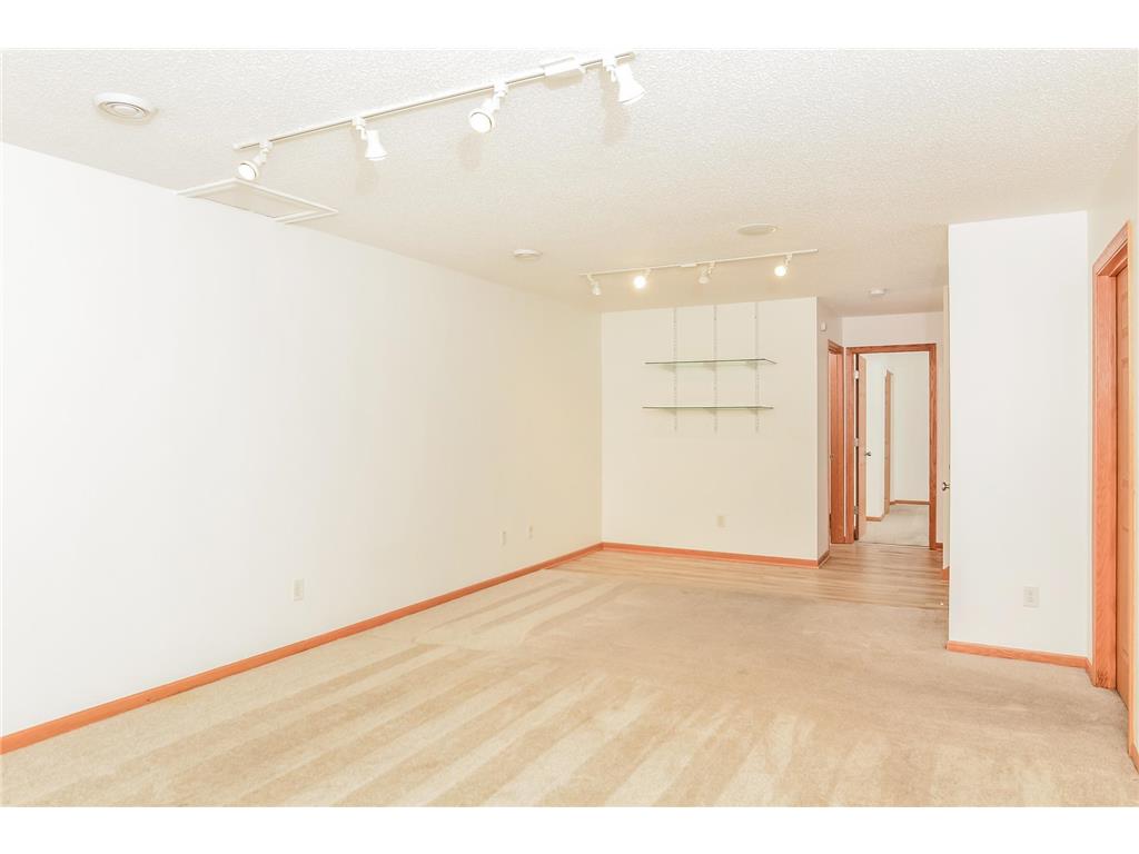1304 50th Avenue N Minneapolis MN 55430 7031379 image18