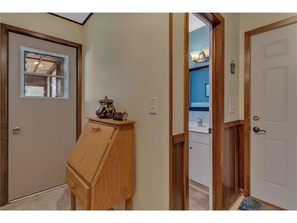 1304 9th Street SW Willmar MN 56201 7037499 image12