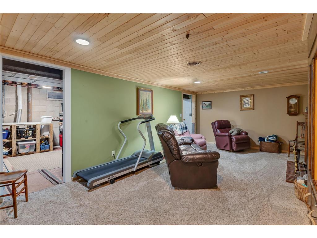 1304 9th Street SW Willmar MN 56201 7037499 image27