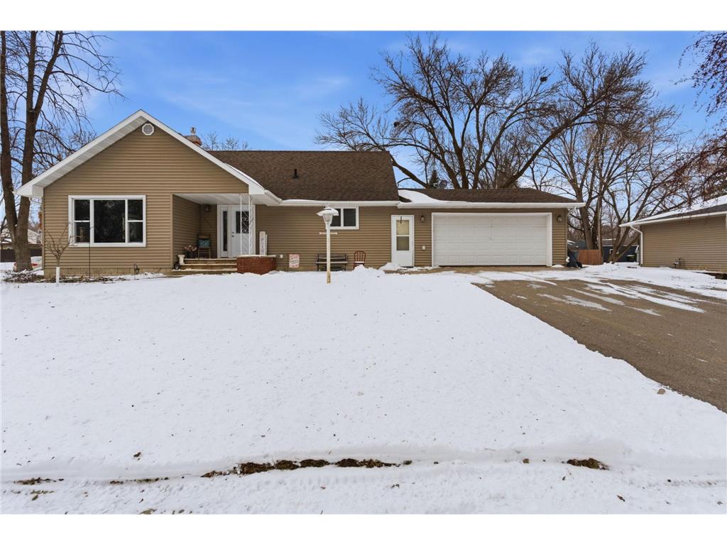 1304 9th Street SW Willmar MN 56201 7037499 image47