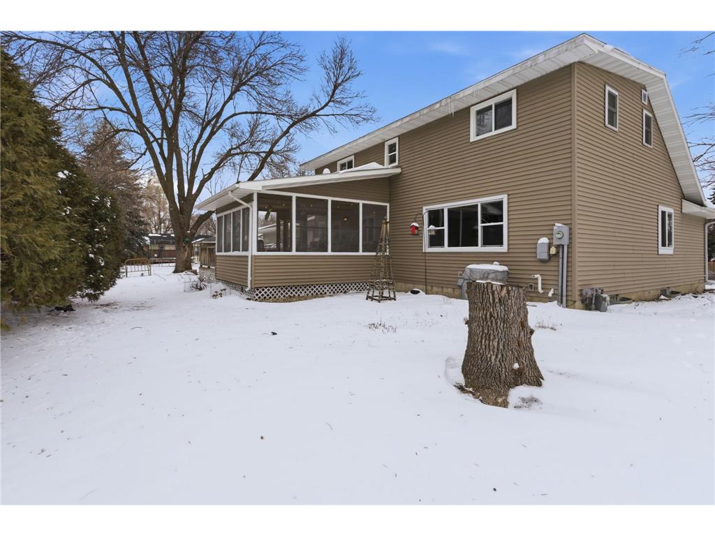 1304 9th Street SW Willmar MN 56201 7037499 image49